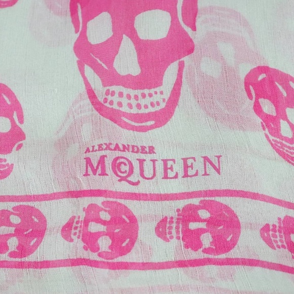 ALEXANDER MCQUEEN Classic Silk Chiffon Scarf - Picture 3 of 5